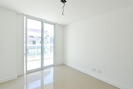 Apartamento à venda com 121m², 3 quartos e sem vaga