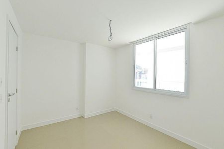 Apartamento à venda com 121m², 3 quartos e sem vaga