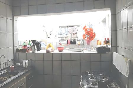 Casa à venda com 110m², 2 quartos e 1 vaga