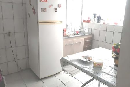 Casa à venda com 110m², 2 quartos e 1 vaga