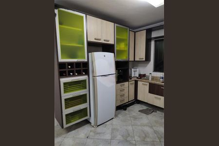 Casa à venda com 153m², 3 quartos e 4 vagas