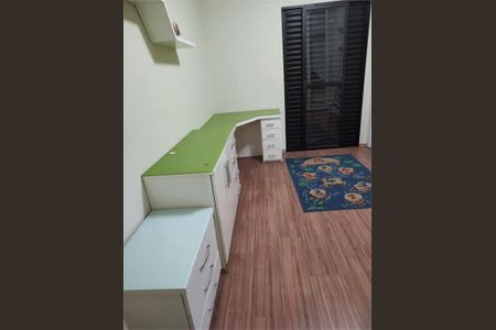 Casa à venda com 153m², 3 quartos e 4 vagas
