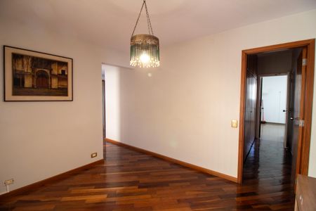 Apartamento para alugar com 207m², 3 quartos e 2 vagas Apartamento para alugar com 207m², 3 quartos e 2 vagasSala 2