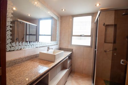 Apartamento para alugar com 207m², 3 quartos e 2 vagas Apartamento para alugar com 207m², 3 quartos e 2 vagasBanheiro Social