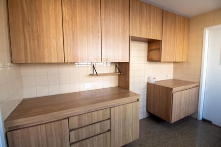 Apartamento para alugar com 207m², 3 quartos e 2 vagas Apartamento para alugar com 207m², 3 quartos e 2 vagasCozinha