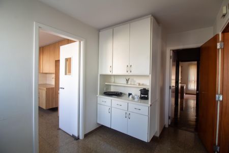 Apartamento para alugar com 207m², 3 quartos e 2 vagas Apartamento para alugar com 207m², 3 quartos e 2 vagasCopa