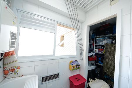 Apartamento à venda com 104m², 3 quartos e 2 vagas Apartamento à venda com 104m², 3 quartos e 2 vagasÁrea de Serviço / Banheiro de Serviço ao lado