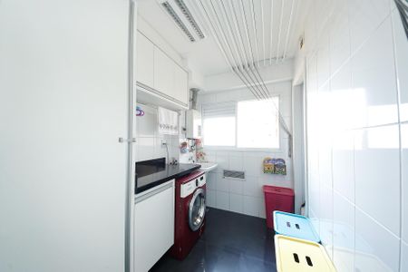 Apartamento à venda com 104m², 3 quartos e 2 vagas Apartamento à venda com 104m², 3 quartos e 2 vagasÁrea de Serviço