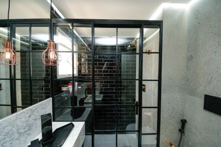 Apartamento à venda com 104m², 3 quartos e 2 vagas Apartamento à venda com 104m², 3 quartos e 2 vagasBanheiro Suíte