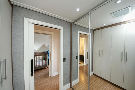 Apartamento à venda com 104m², 3 quartos e 2 vagas Apartamento à venda com 104m², 3 quartos e 2 vagasCloset Suíte