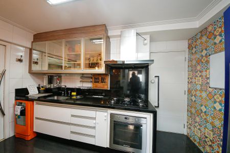 Apartamento à venda com 104m², 3 quartos e 2 vagas Apartamento à venda com 104m², 3 quartos e 2 vagasCozinha