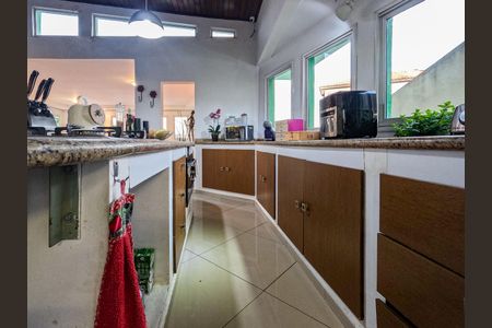 Casa à venda com 346m², 4 quartos e 4 vagas