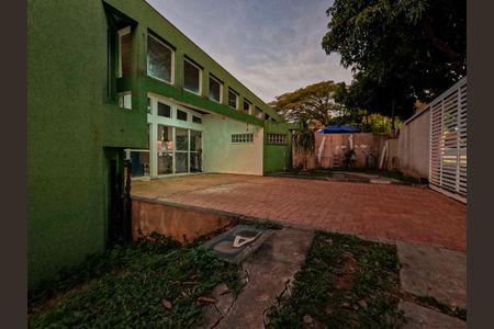 Casa à venda com 346m², 4 quartos e 4 vagas