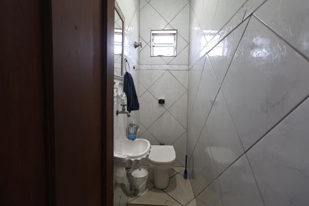 Casa à venda com 231m², 3 quartos e 2 vagasLavabo