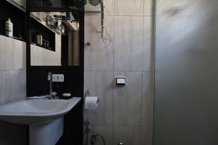 Casa à venda com 231m², 3 quartos e 2 vagasBanheiro