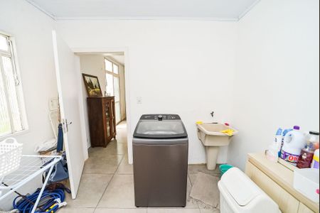 Casa à venda com 310m², 3 quartos e 4 vagasÁrea de Serviço