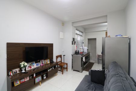 Casa à venda com 130m², 3 quartos e 4 vagasSala C2