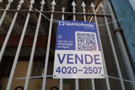 Casa à venda com 130m², 3 quartos e 4 vagasFachada