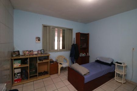 Casa à venda com 130m², 3 quartos e 4 vagasQuarto C1