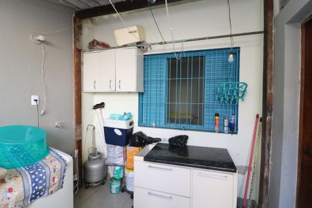 Casa à venda com 130m², 3 quartos e 4 vagasÁrea de Serviço C2