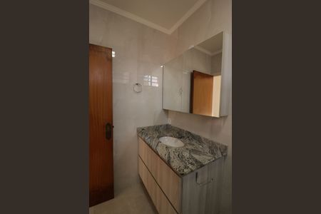 Casa à venda com 480m², 3 quartos e 4 vagas Casa à venda com 480m², 3 quartos e 4 vagasBanheiro do Quarto 3