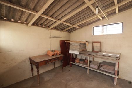 Casa à venda com 480m², 3 quartos e 4 vagas Casa à venda com 480m², 3 quartos e 4 vagasDepósito