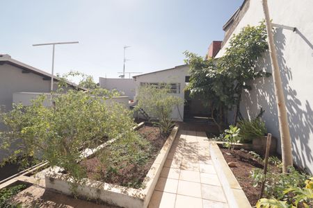 Casa à venda com 480m², 3 quartos e 4 vagas Casa à venda com 480m², 3 quartos e 4 vagasÁrea Externa