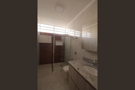 Casa à venda com 480m², 3 quartos e 4 vagas Casa à venda com 480m², 3 quartos e 4 vagasBanheiro Social