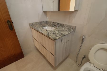 Casa à venda com 480m², 3 quartos e 4 vagas Casa à venda com 480m², 3 quartos e 4 vagasBanheiro do Quarto 3