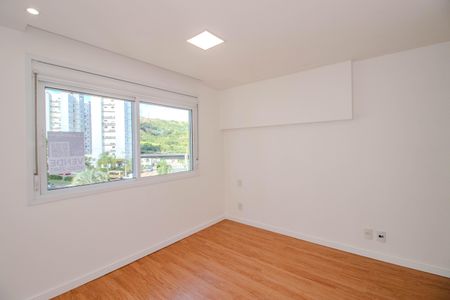 Apartamento à venda com 80m², 3 quartos e 1 vaga Apartamento à venda com 80m², 3 quartos e 1 vagaSuíte