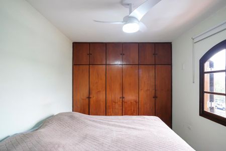 Casa à venda com 255m², 4 quartos e 7 vagasSuíte