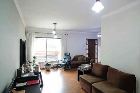 Casa à venda com 255m², 4 quartos e 7 vagasSala