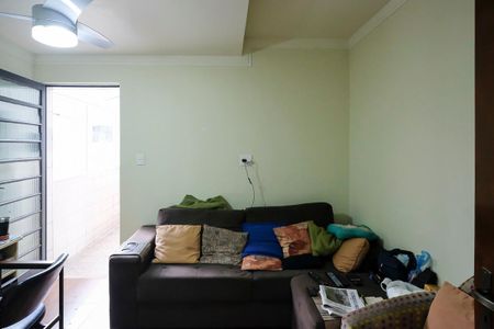 Casa à venda com 255m², 4 quartos e 7 vagasSala de TV