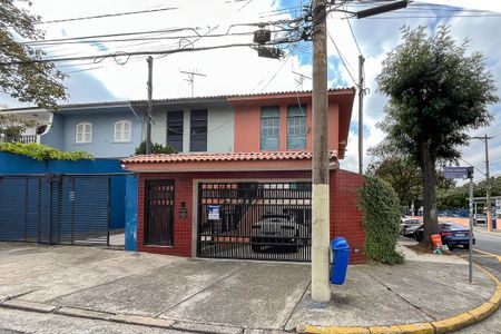 Casa à venda com 255m², 4 quartos e 7 vagasFachada + plaquinha