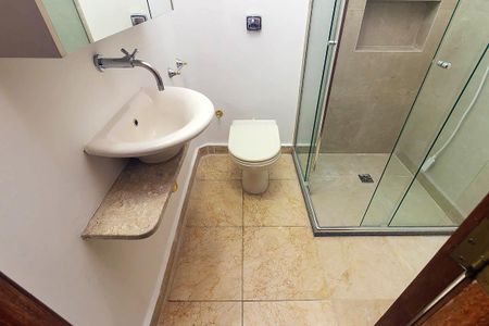 Apartamento à venda com 105m², 2 quartos e sem vaga Apartamento à venda com 105m², 2 quartos e sem vagaBanheiro 2