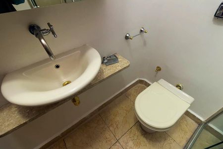 Apartamento à venda com 105m², 2 quartos e sem vaga Apartamento à venda com 105m², 2 quartos e sem vagaBanheiro 2