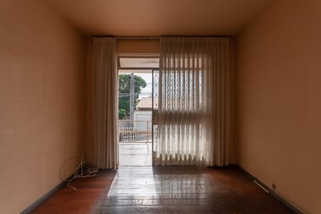 Casa à venda com 360m², 4 quartos e 2 vagas Casa à venda com 360m², 4 quartos e 2 vagasEntrada - Casa 1