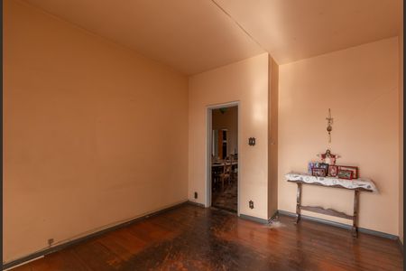 Casa à venda com 360m², 4 quartos e 2 vagas Casa à venda com 360m², 4 quartos e 2 vagasEntrada - Casa 1