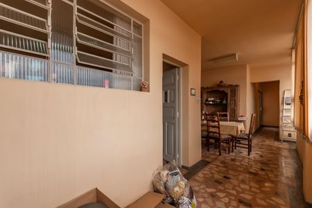 Casa à venda com 360m², 4 quartos e 2 vagas Casa à venda com 360m², 4 quartos e 2 vagasCopa - Casa 1