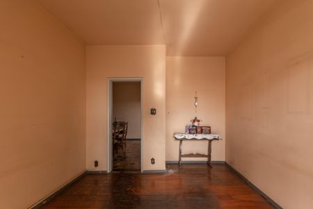 Casa à venda com 360m², 4 quartos e 2 vagas Casa à venda com 360m², 4 quartos e 2 vagasEntrada - Casa 1