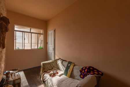 Casa à venda com 360m², 4 quartos e 2 vagas Casa à venda com 360m², 4 quartos e 2 vagasQuarto de Serviço - Casa 1
