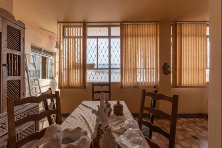 Casa à venda com 360m², 4 quartos e 2 vagas Casa à venda com 360m², 4 quartos e 2 vagasCopa - Casa 1