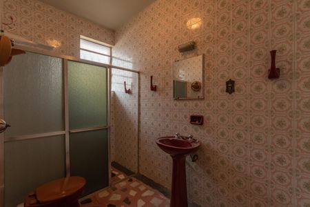 Casa à venda com 360m², 4 quartos e 2 vagas Casa à venda com 360m², 4 quartos e 2 vagasBanheiro Suíte - Casa 1