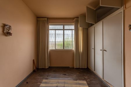 Casa à venda com 360m², 4 quartos e 2 vagas Casa à venda com 360m², 4 quartos e 2 vagasSuíte