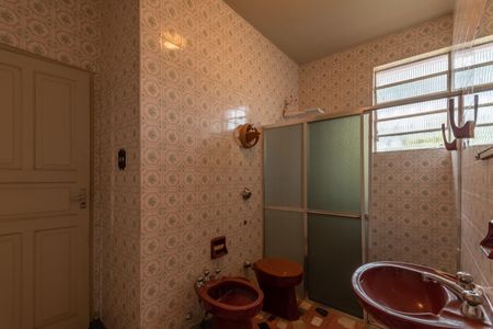 Casa à venda com 360m², 4 quartos e 2 vagas Casa à venda com 360m², 4 quartos e 2 vagasBanheiro Suíte - Casa 1