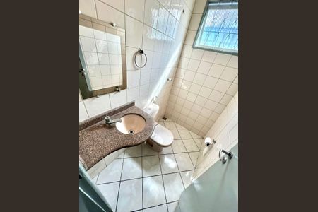 Casa à venda com 420m², 7 quartos e 8 vagas Casa à venda com 420m², 7 quartos e 8 vagasBanheiro