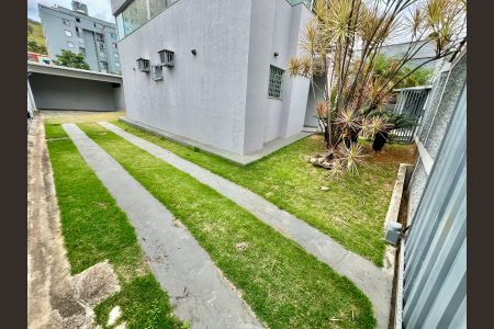 Casa à venda com 420m², 7 quartos e 8 vagas Casa à venda com 420m², 7 quartos e 8 vagasJardim