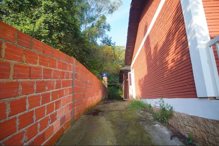 Casa à venda com 200m², 2 quartos e 2 vagasGaragem