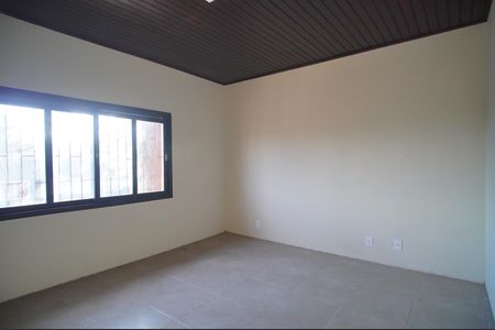 Casa à venda com 200m², 2 quartos e 2 vagasSala