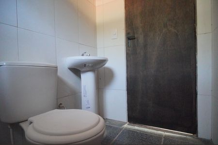 Casa à venda com 200m², 2 quartos e 2 vagasBanheiro